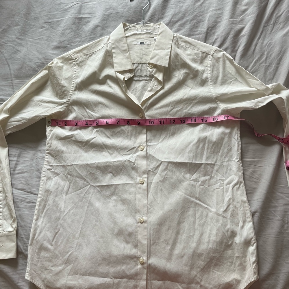 Uniqlo button down - Picture 4 of 6